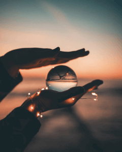 7 Crystal Ball Photography Ideas Lensball Tips Gridfiti