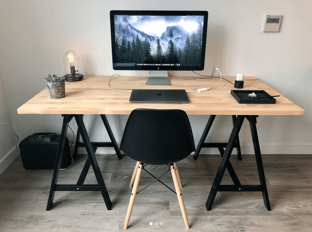 Minimalistic Desk from Sproctor