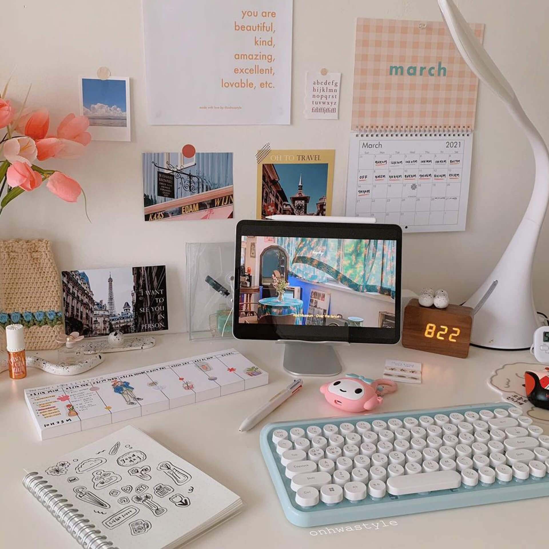 aesthetic study desks