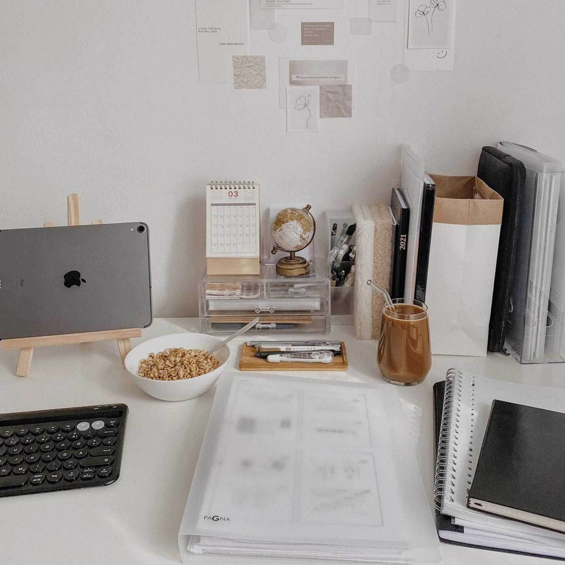 aesthetic desk decor ideas