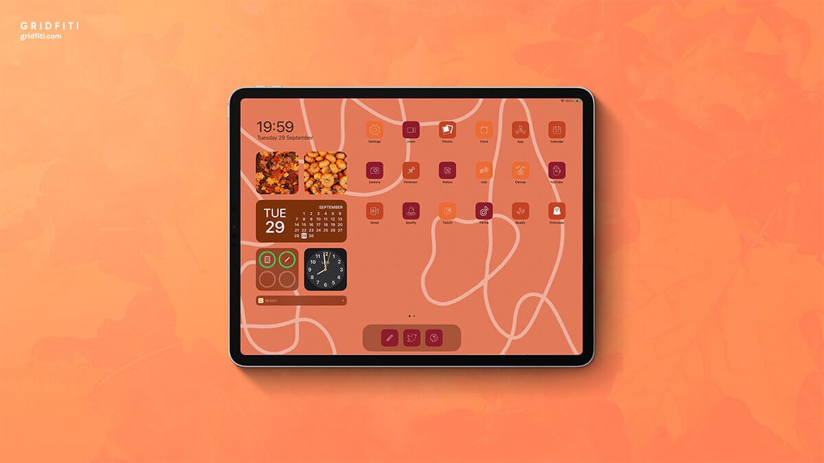 Fall-Themed iPad Home Screen