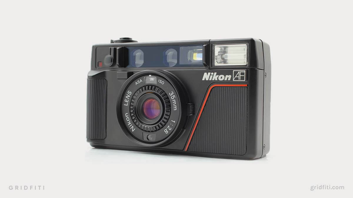 Nikon L35AF vs Yashica T4